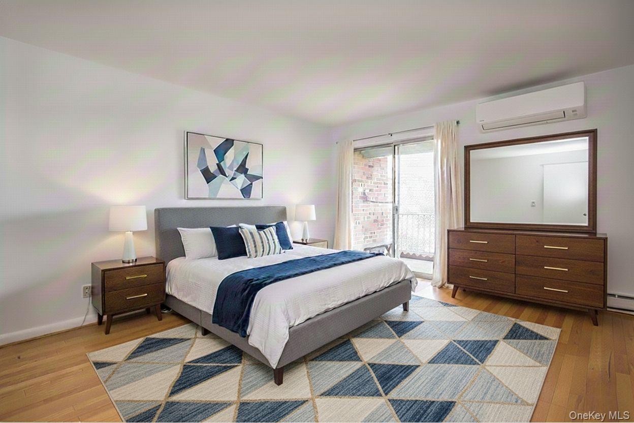 306 Old Country Road Unit: 306