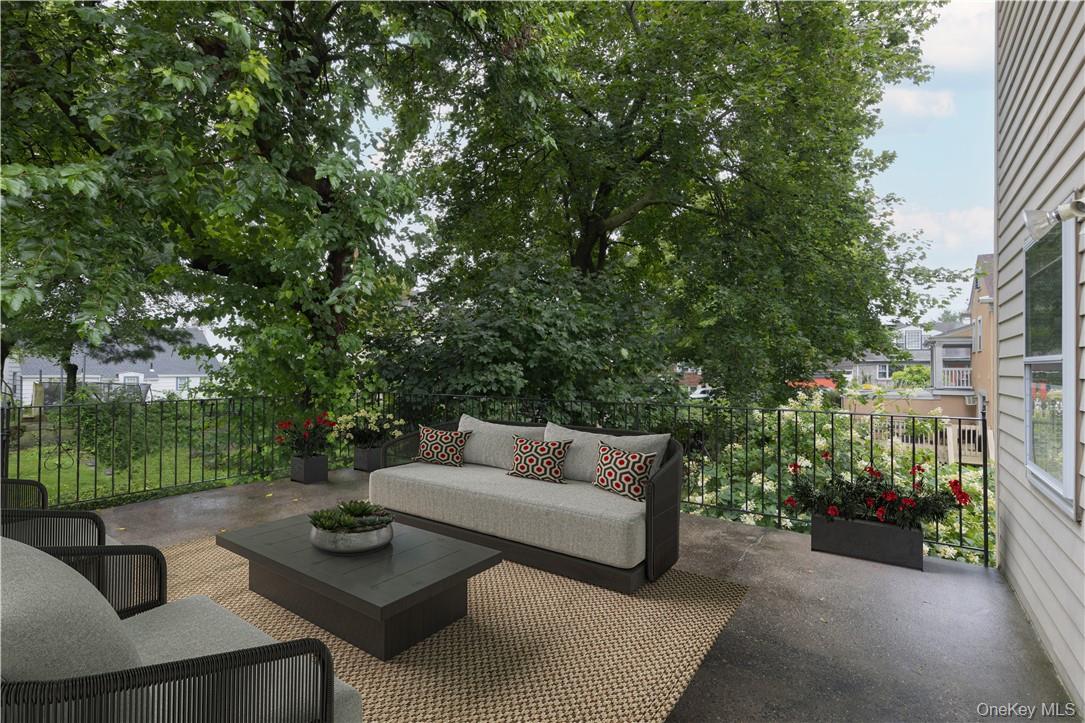 30 Cassilis Avenue