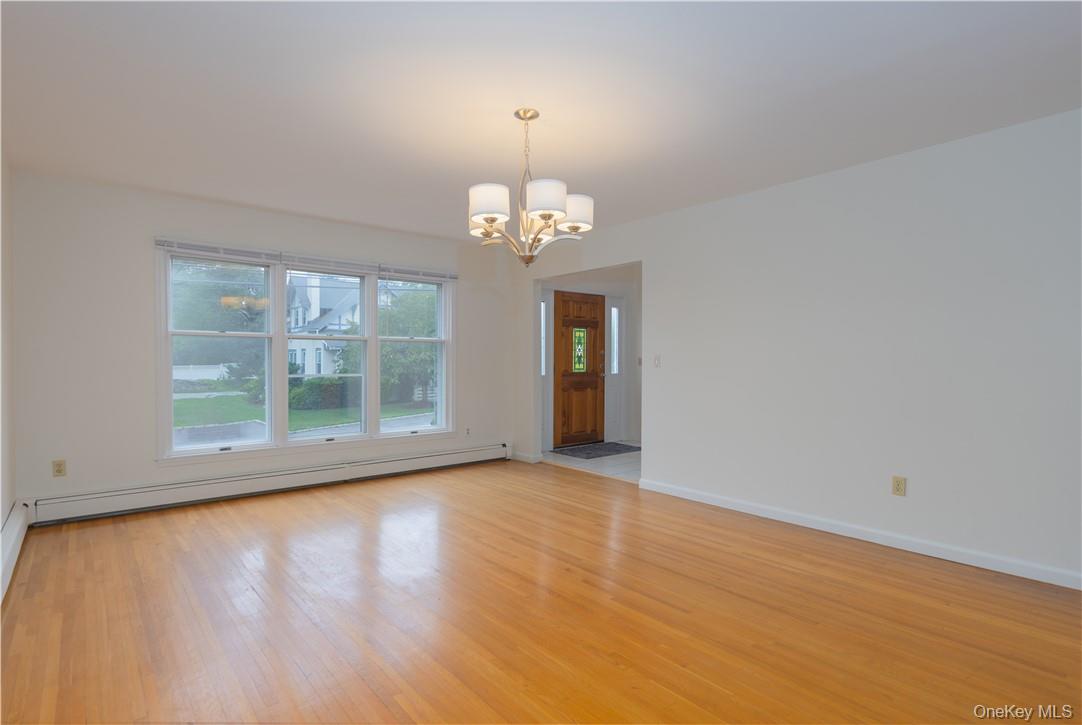 30 Cassilis Avenue