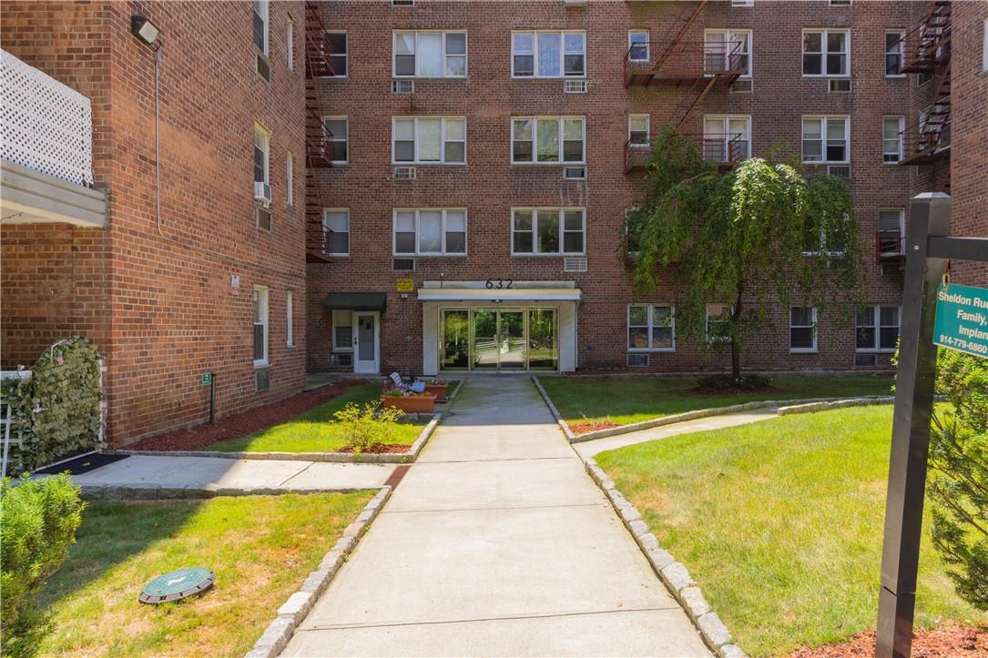 632 Palmer Road Unit: 3E