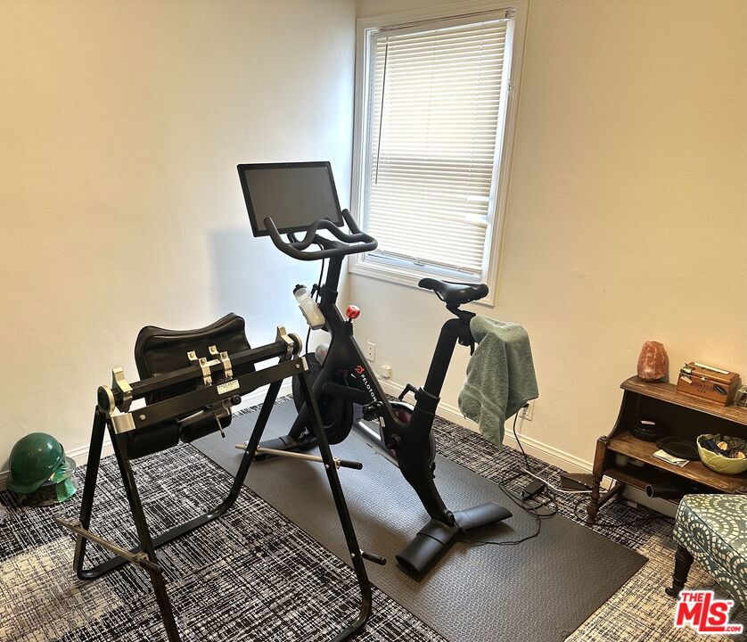 8818 De Haviland Avenue