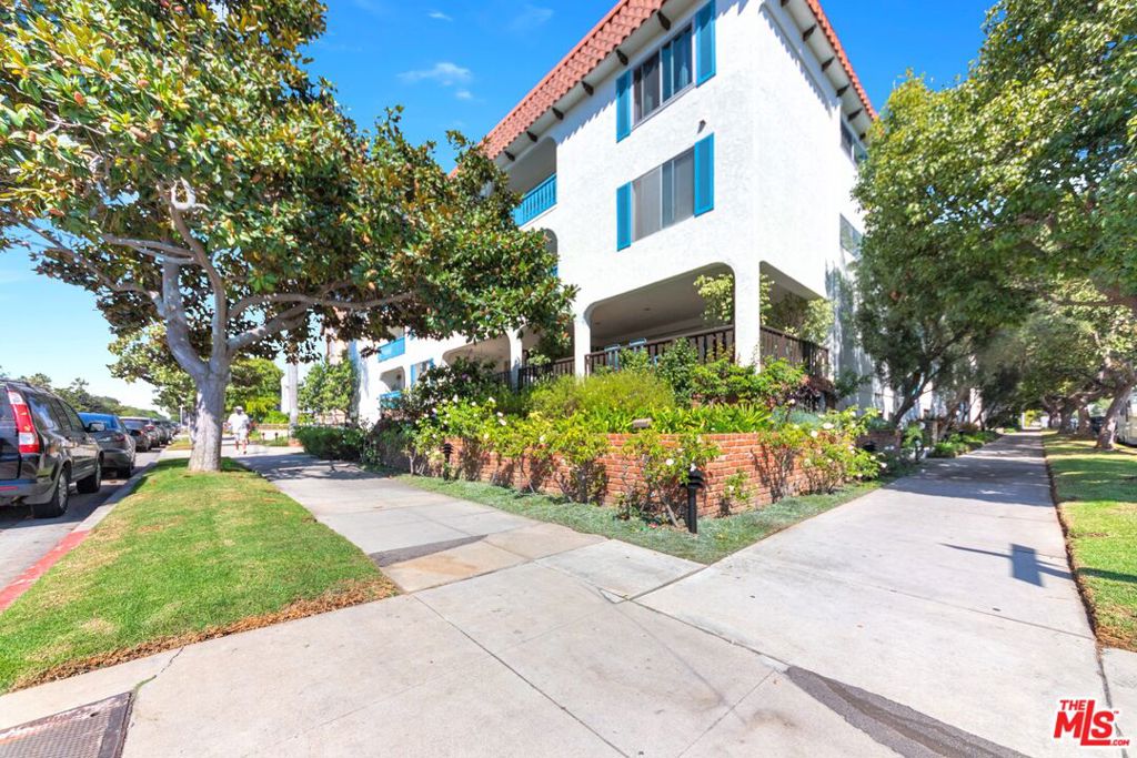 1255 10th Street 106