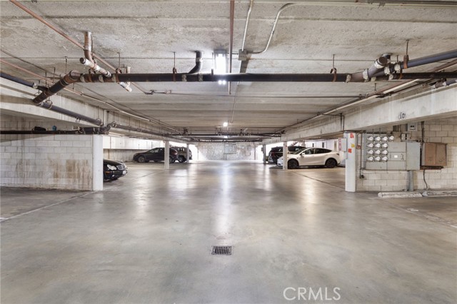 333 Riverdale DR Unit: 1A