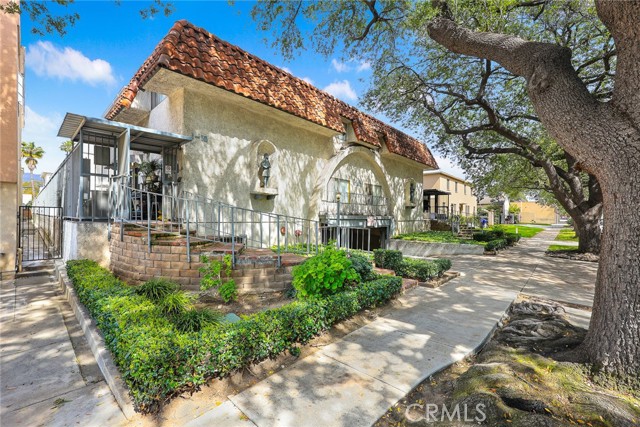 333 Riverdale DR Unit: 1A