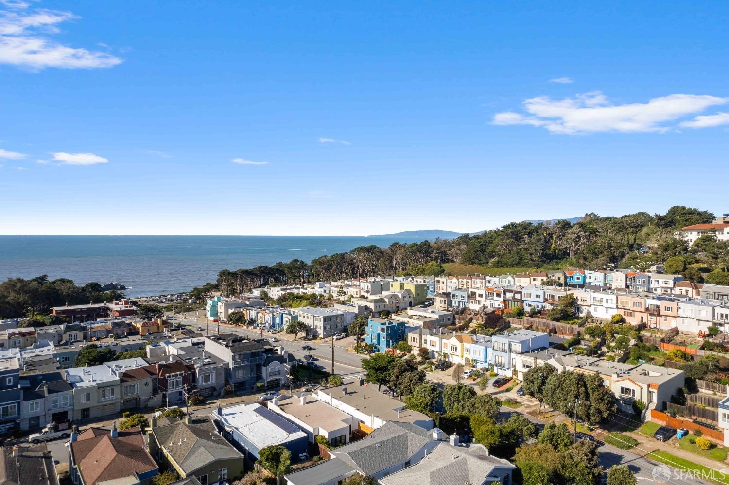 336 Point Lobos Avenue