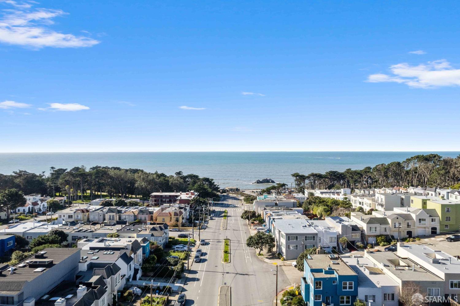 336 Point Lobos Avenue