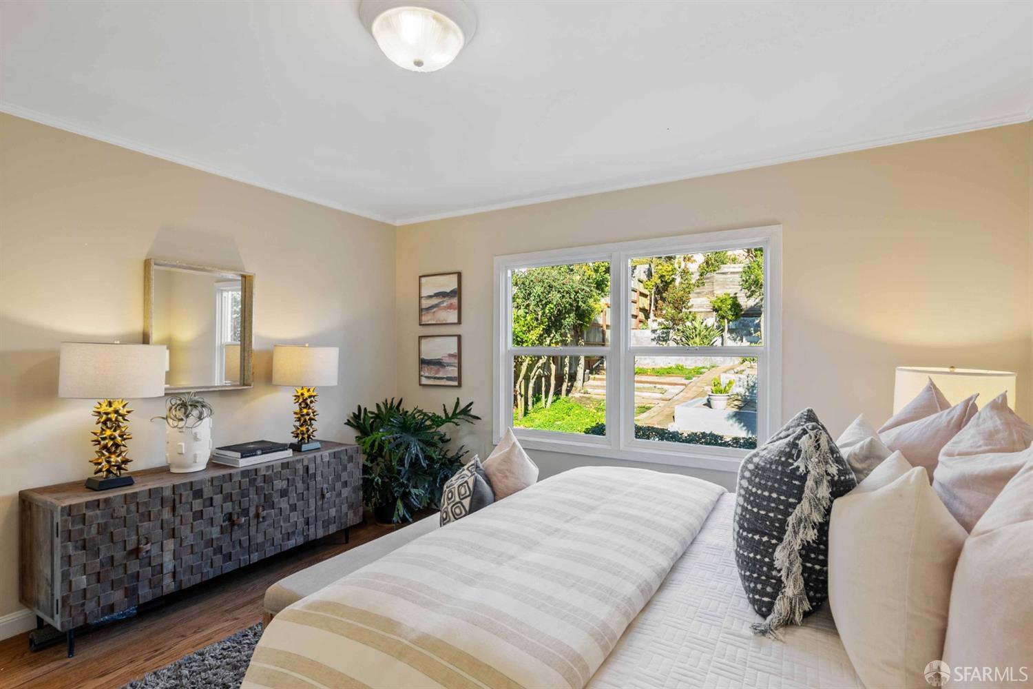 336 Point Lobos Avenue