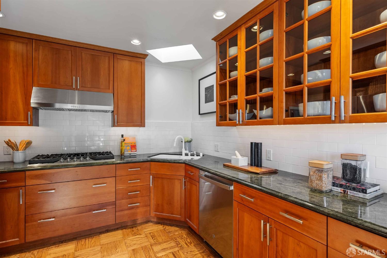 336 Point Lobos Avenue