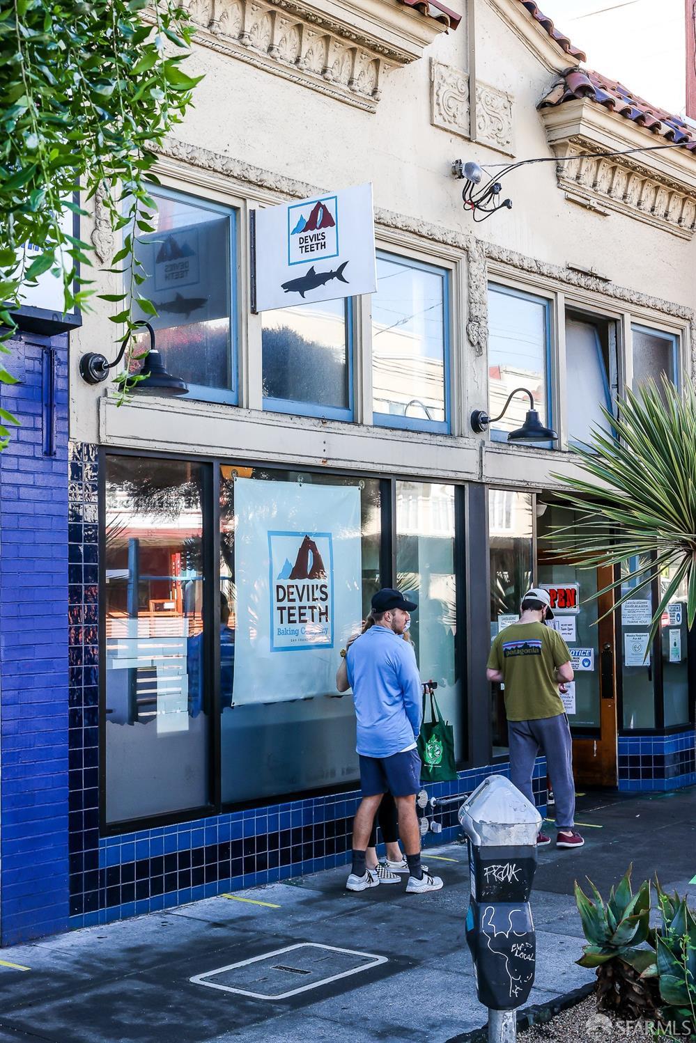 336 Point Lobos Avenue