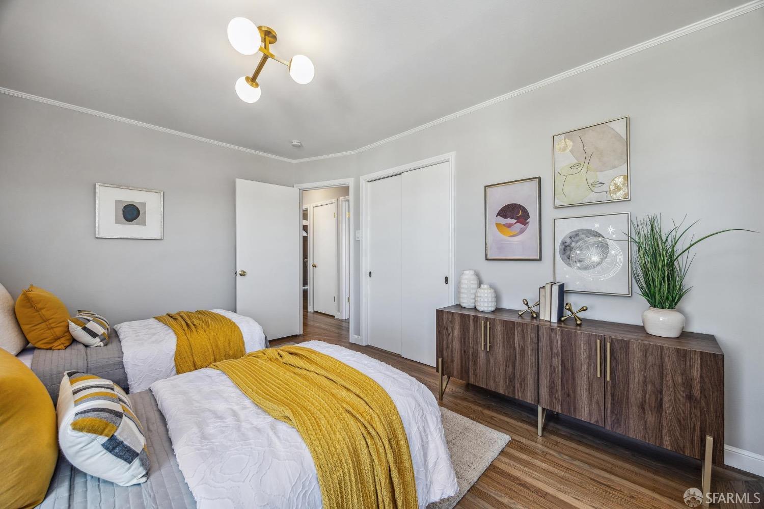 500 Ellington Avenue