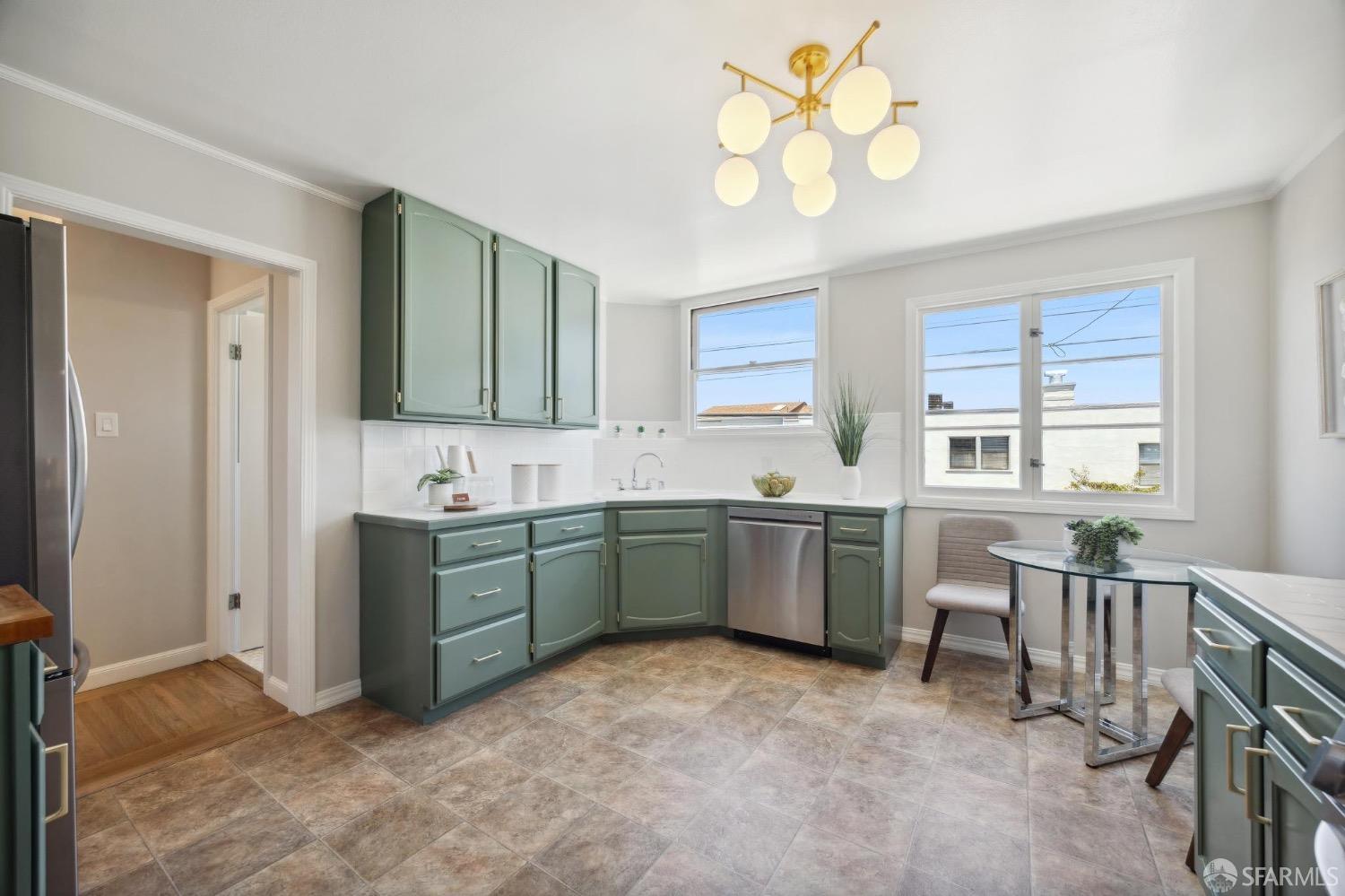 500 Ellington Avenue