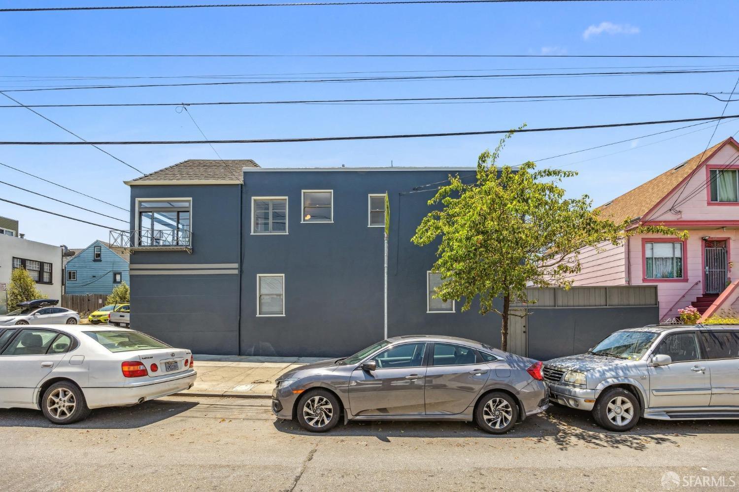 500 Ellington Avenue