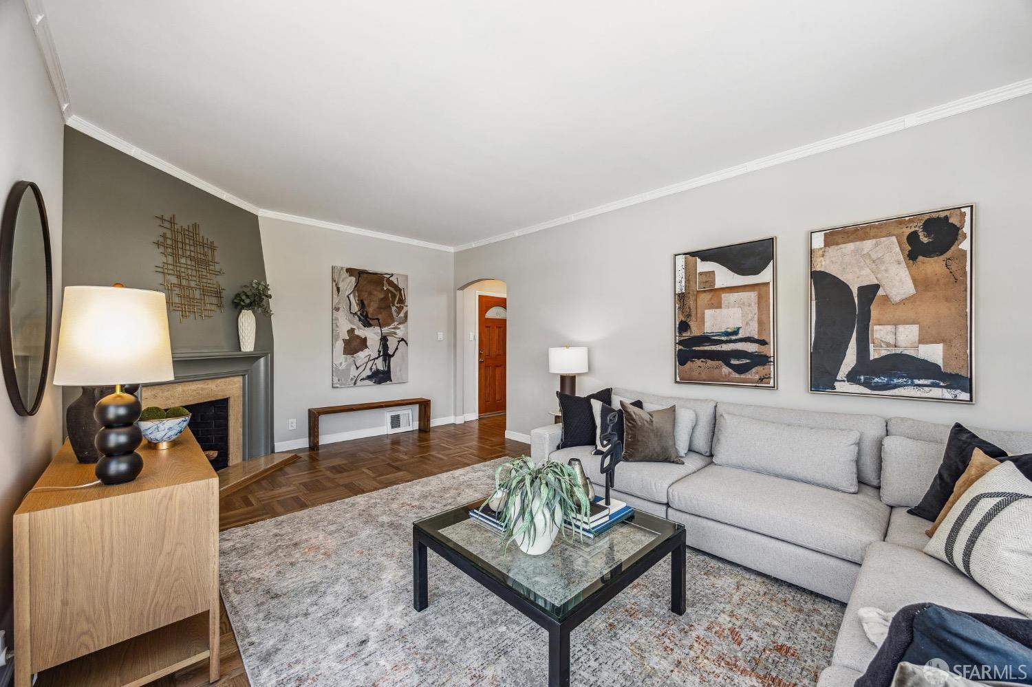 500 Ellington Avenue