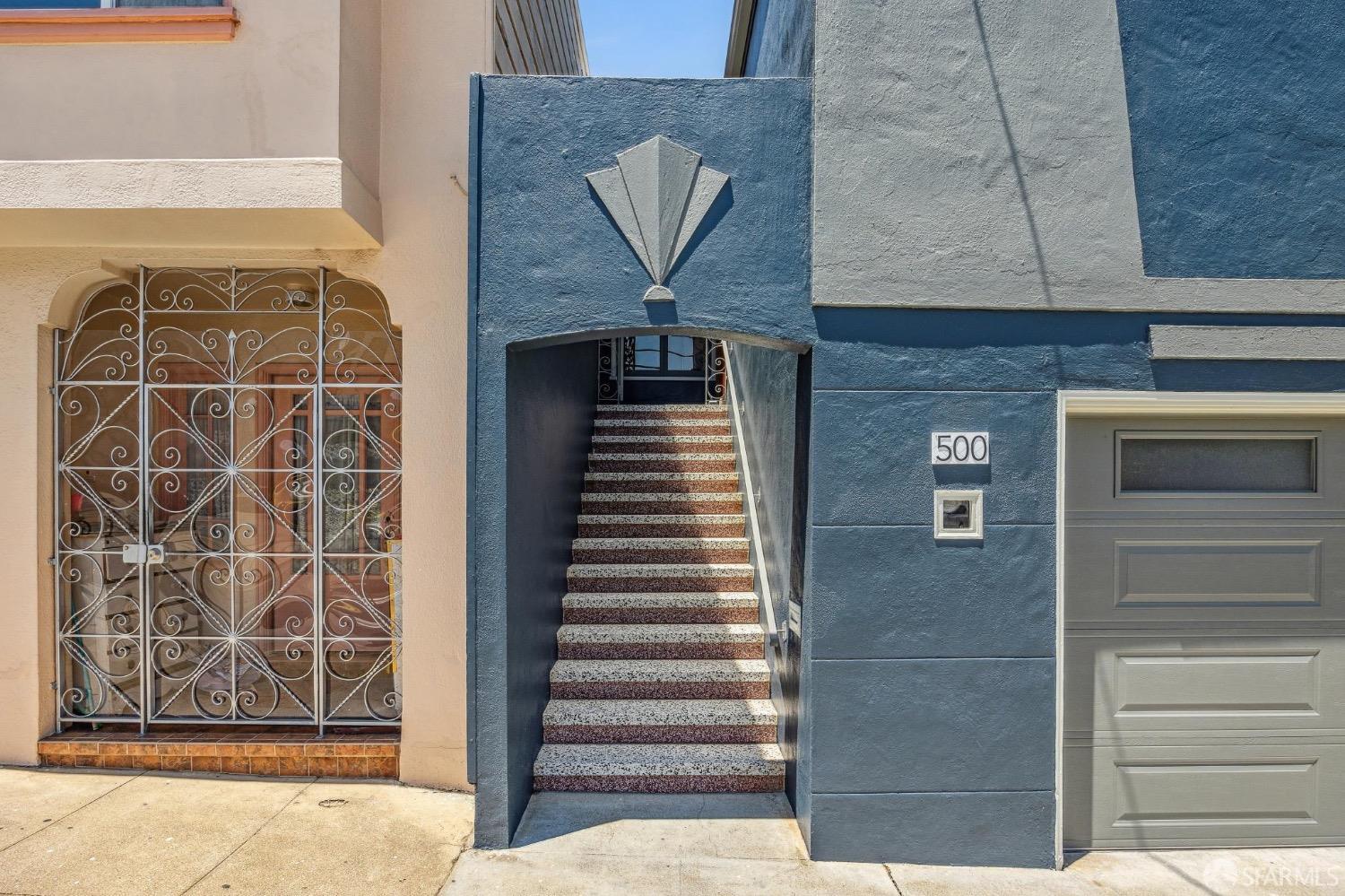 500 Ellington Avenue