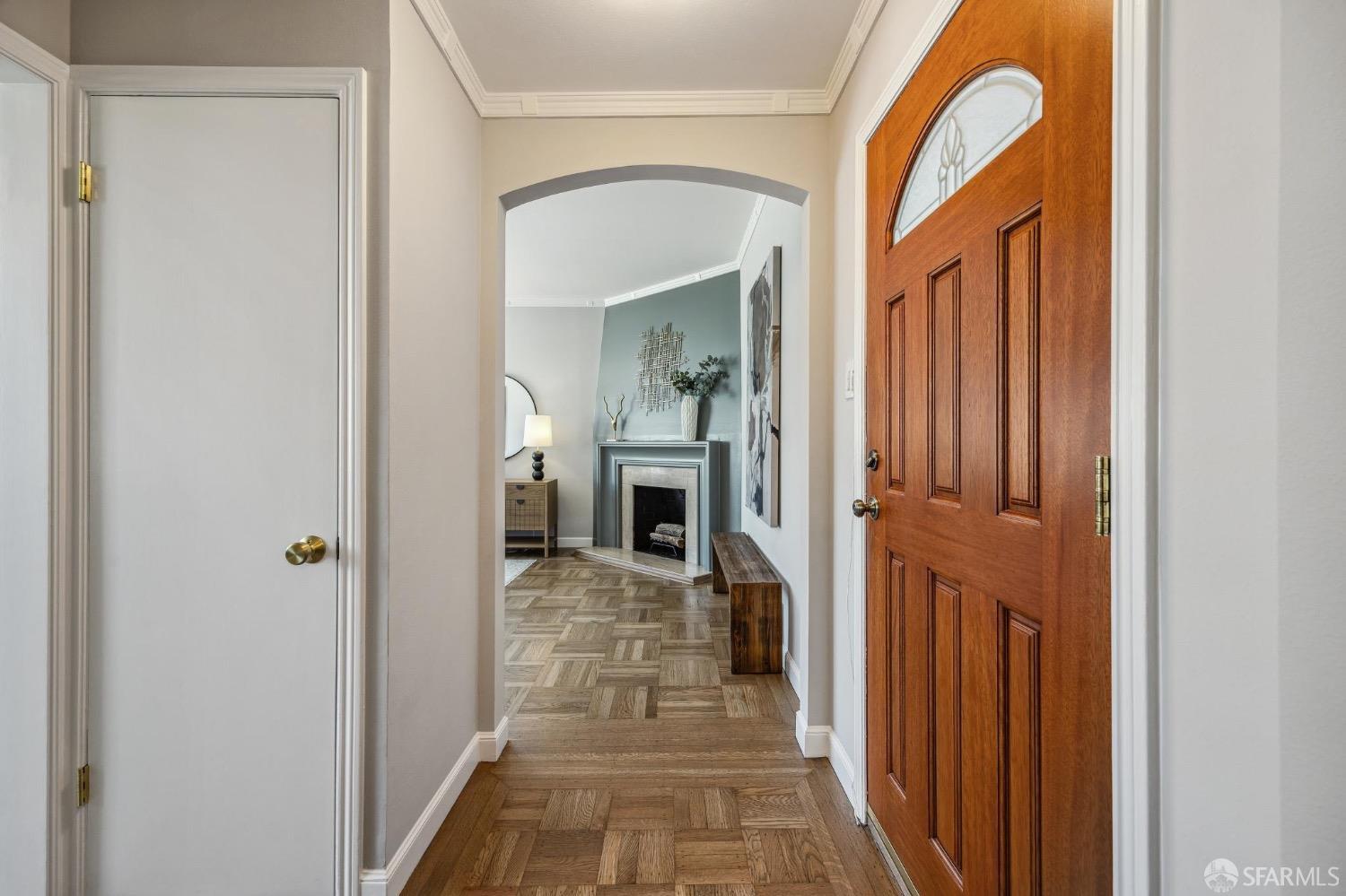 500 Ellington Avenue