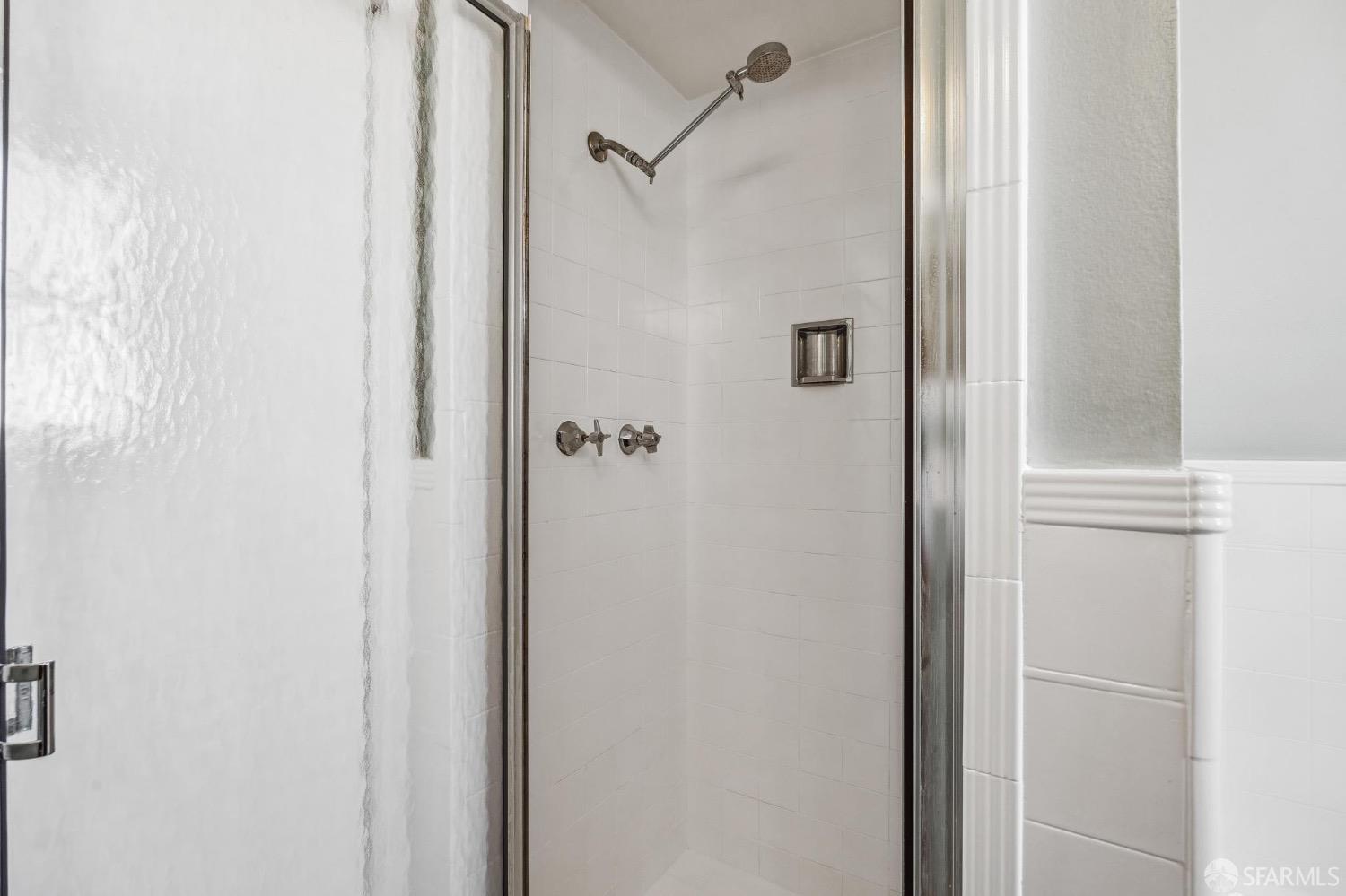 500 Ellington Avenue