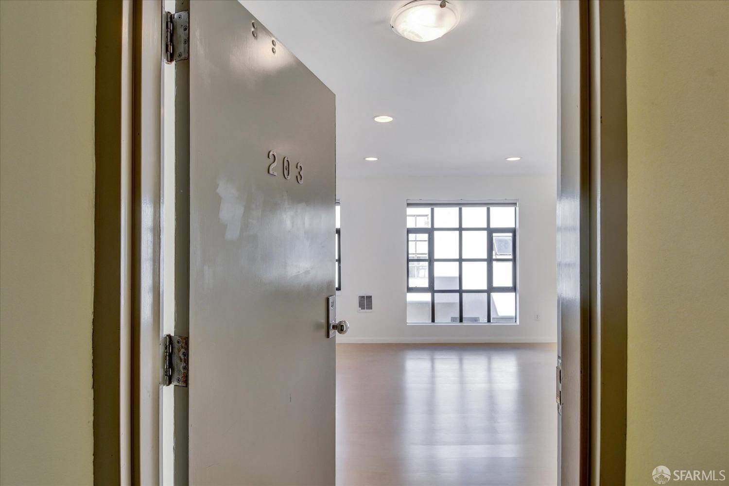 460 Francisco Street # 203