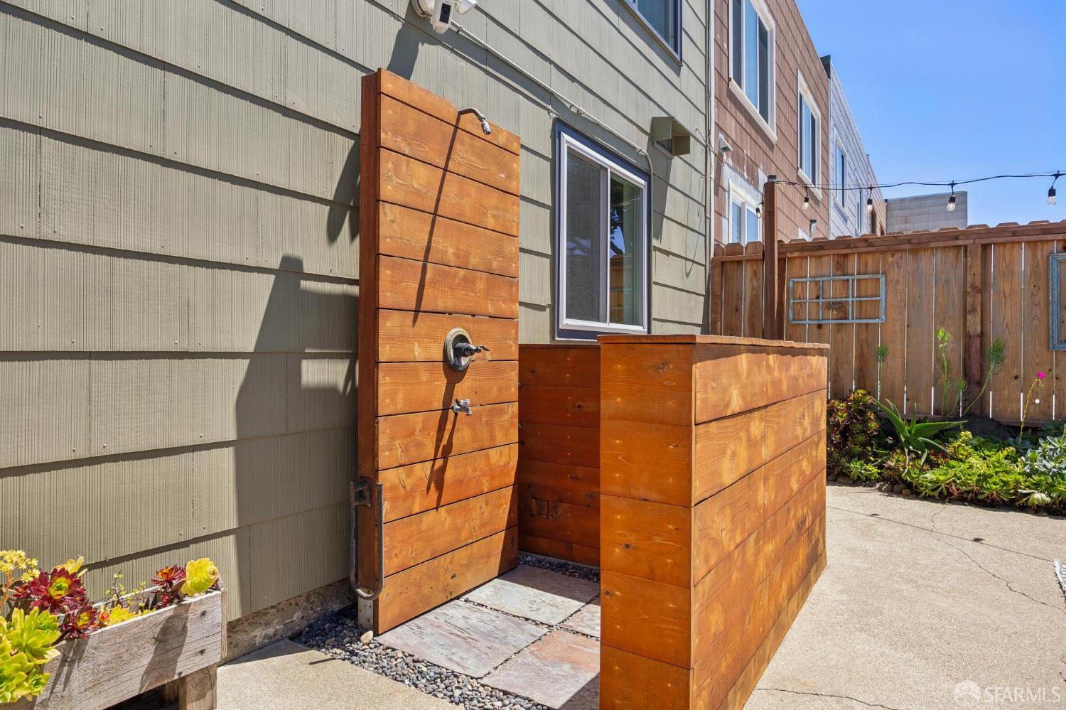 1701 40th Avenue