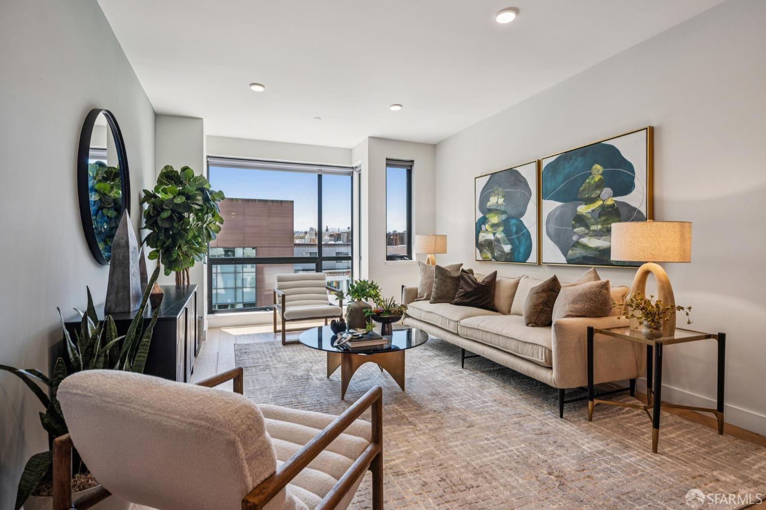 3620 Cesar Chavez Street # 404