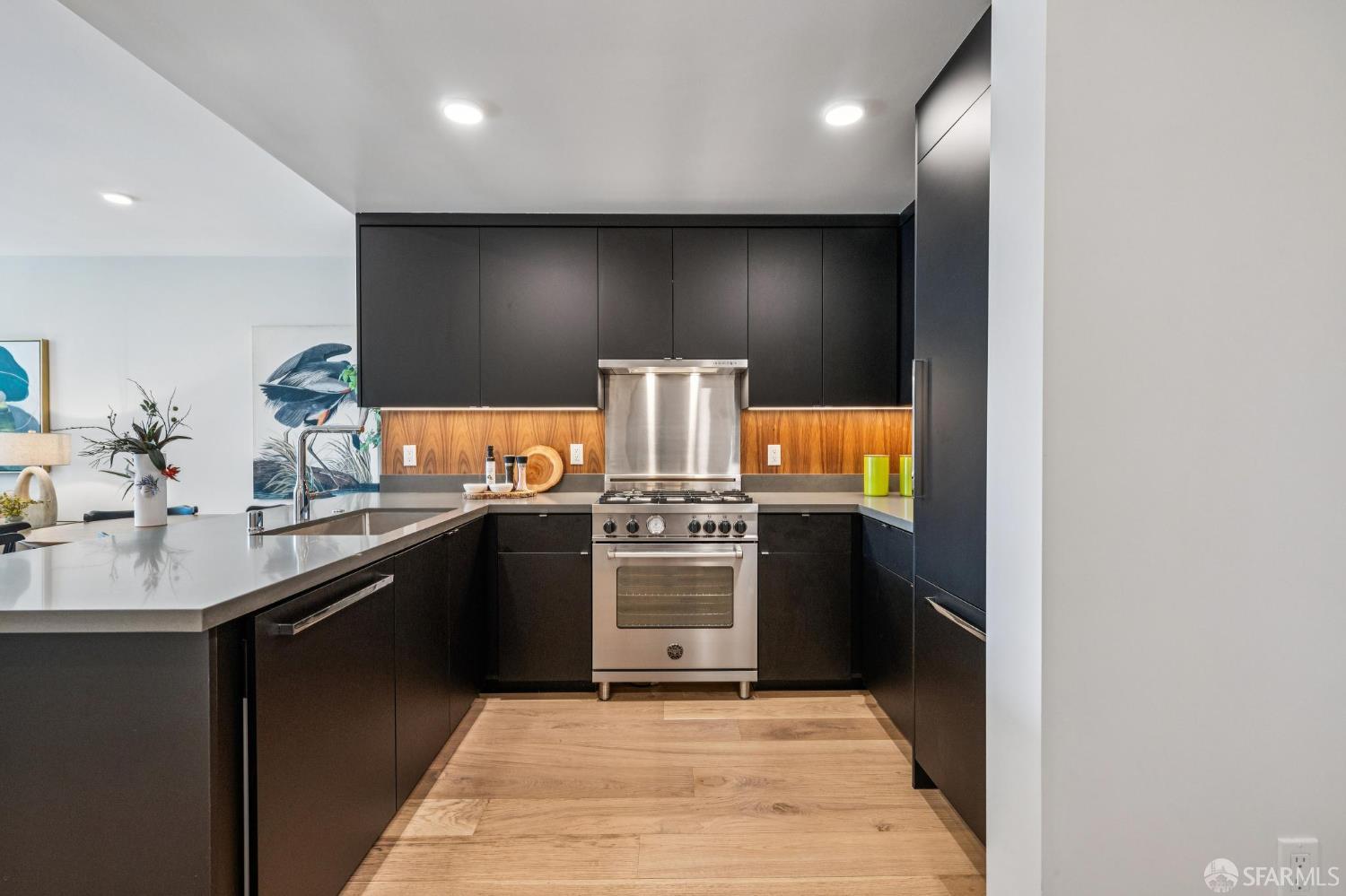 3620 Cesar Chavez Street # 404