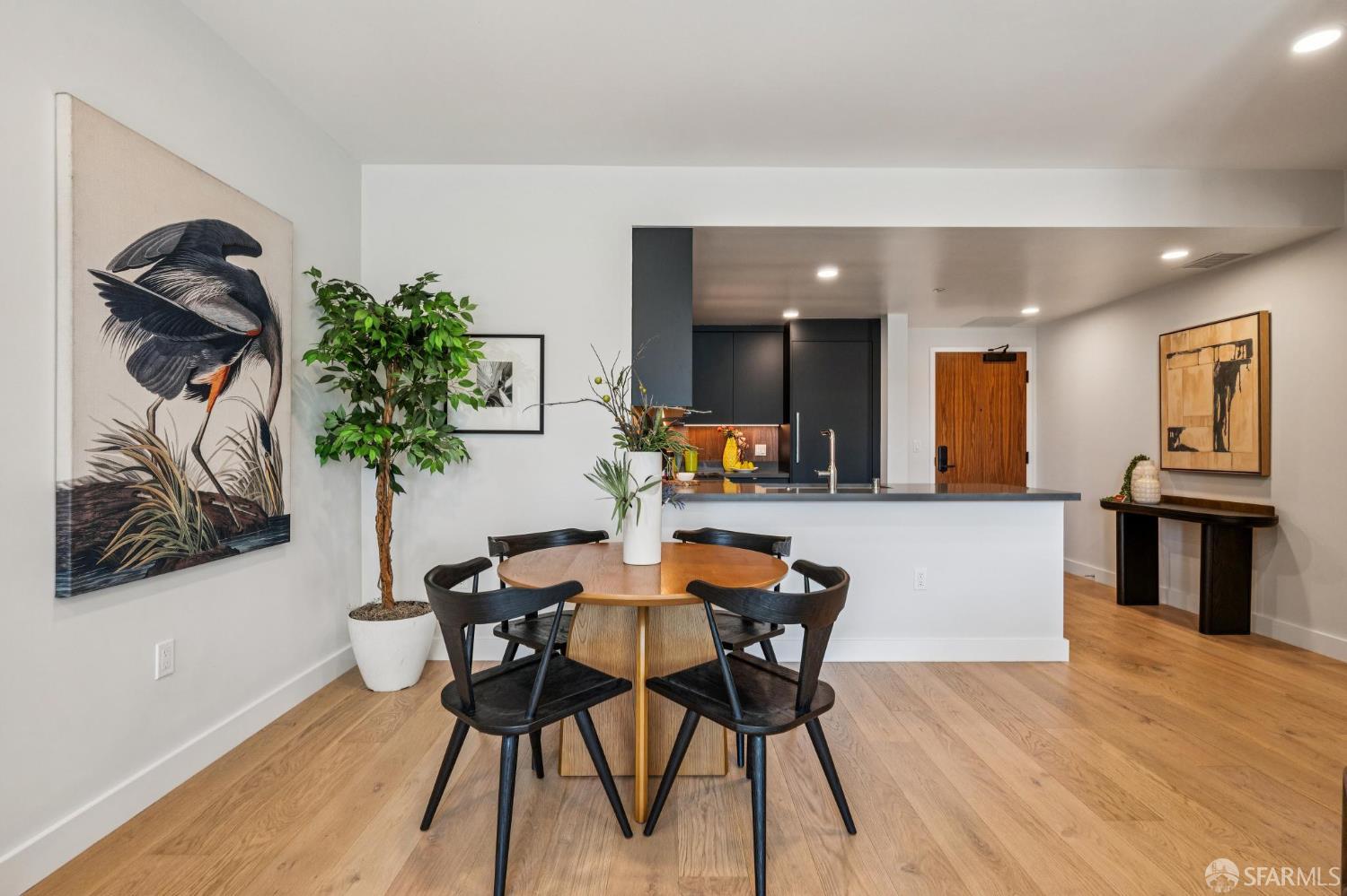 3620 Cesar Chavez Street # 404