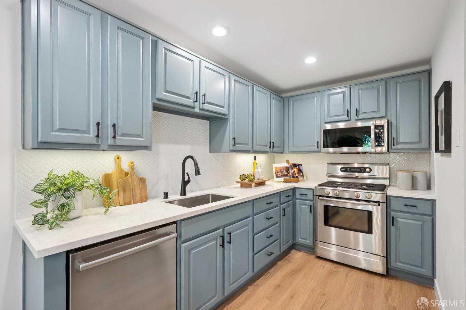 757 North Point Street # 3