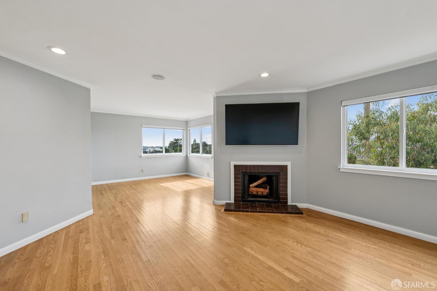 83 Westgate Drive