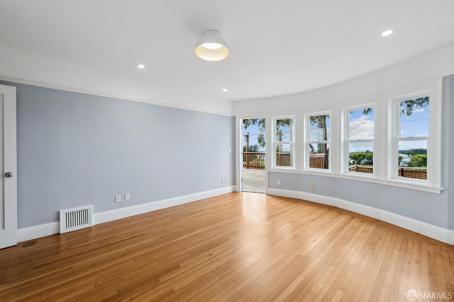 83 Westgate Drive