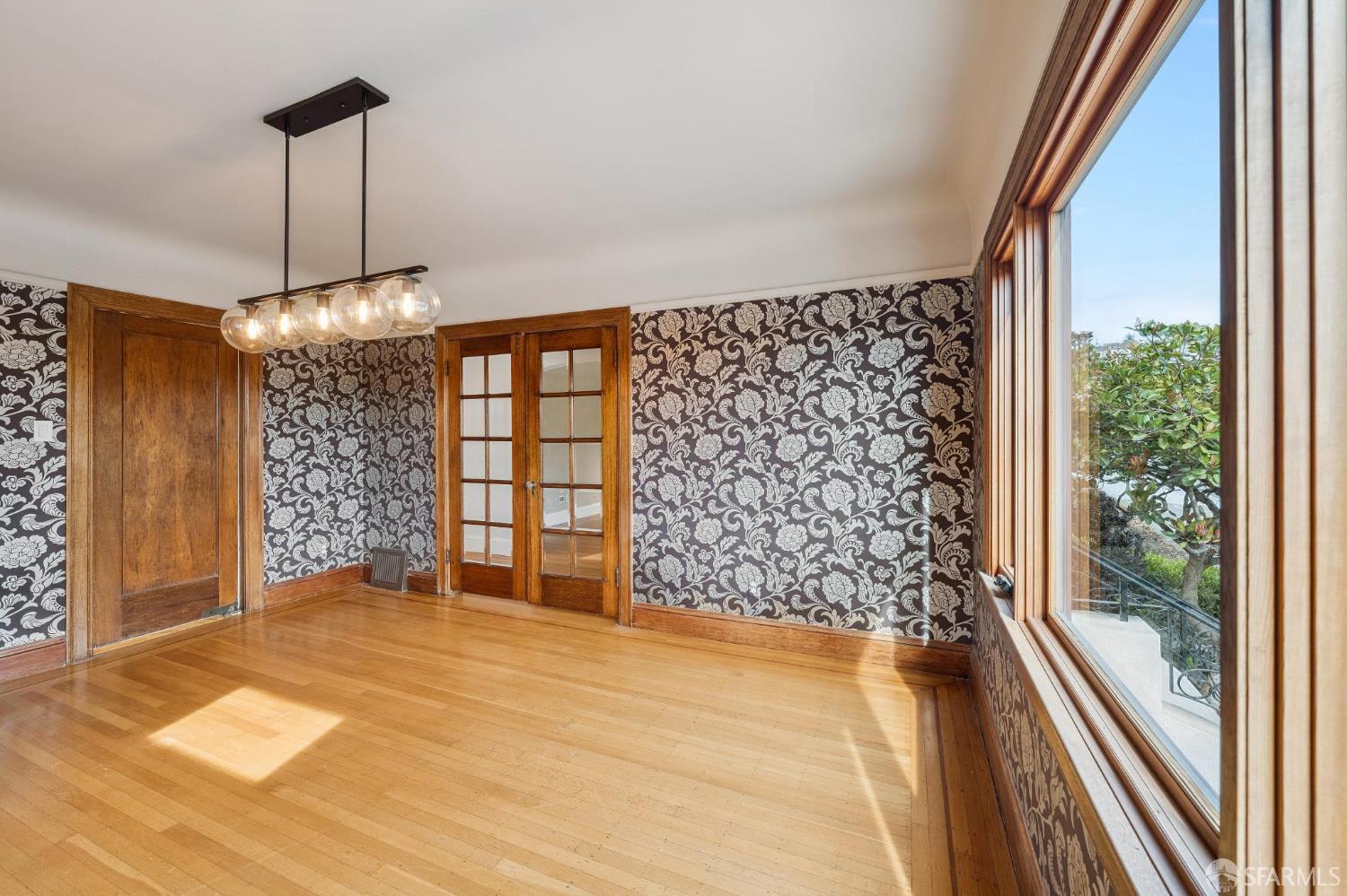 83 Westgate Drive
