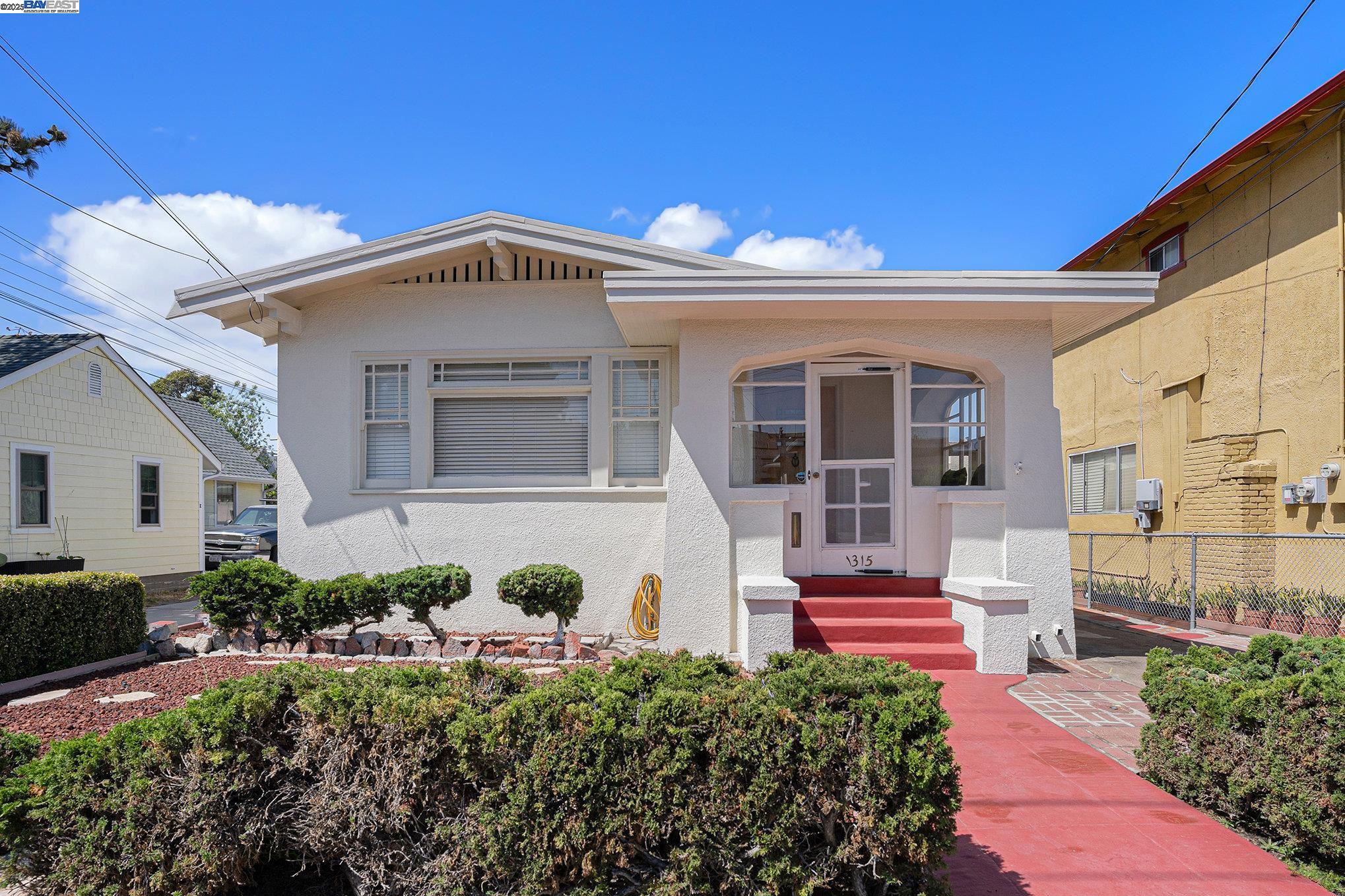 1315 Lincoln Ave