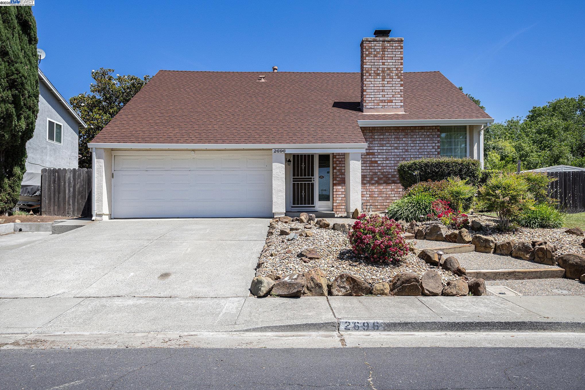 2696 Vista Grande