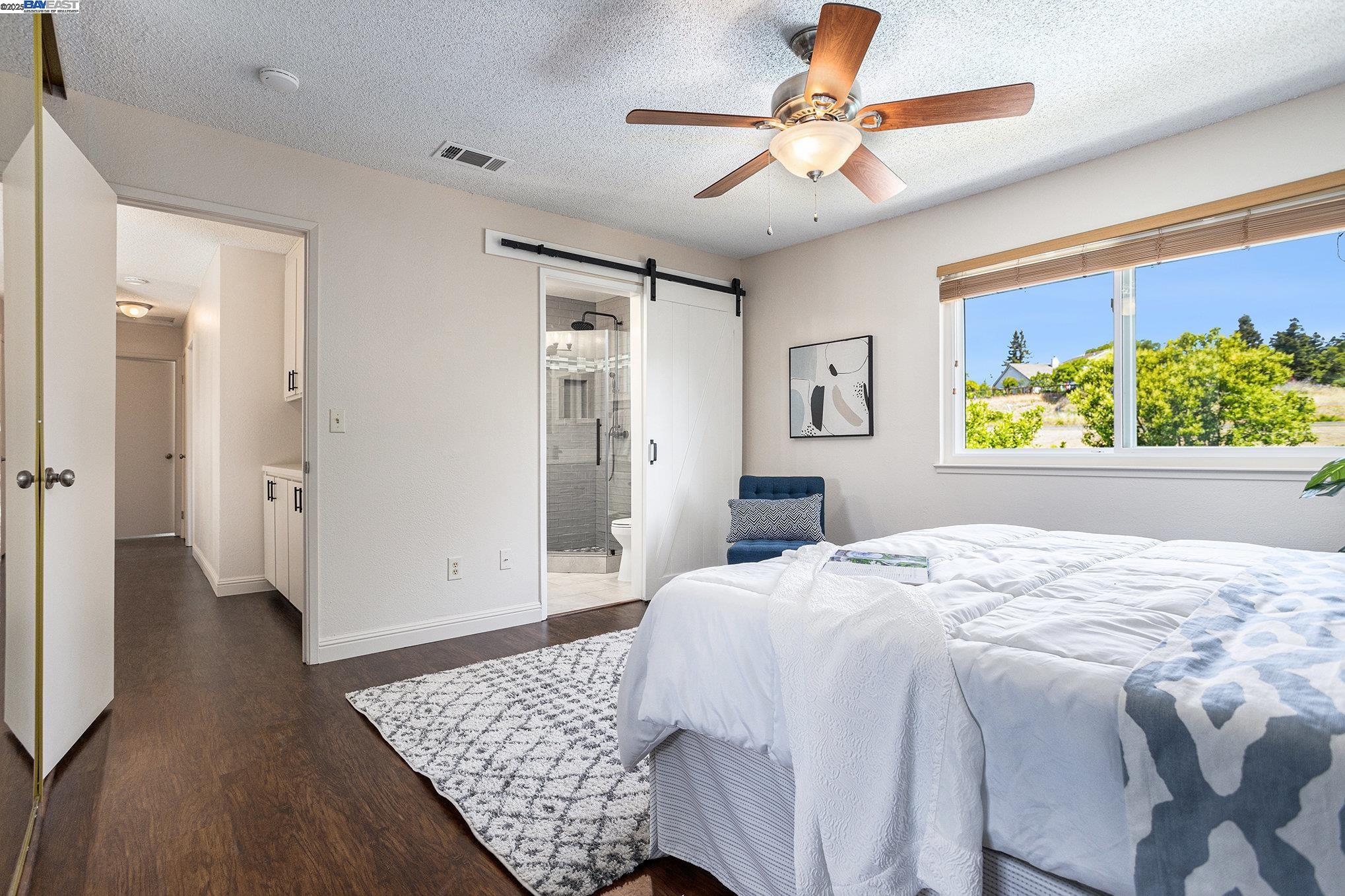 2696 Vista Grande
