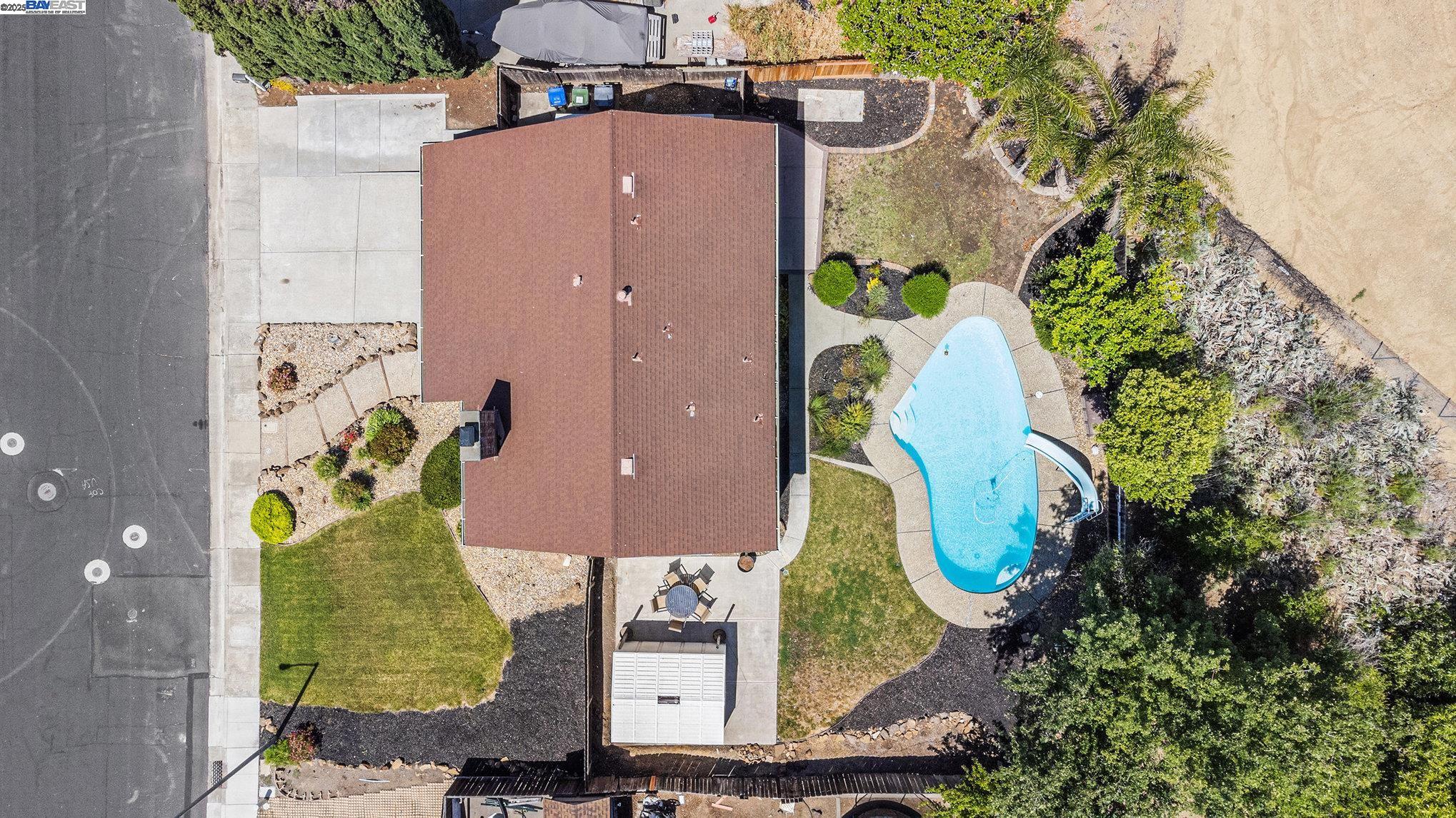 2696 Vista Grande