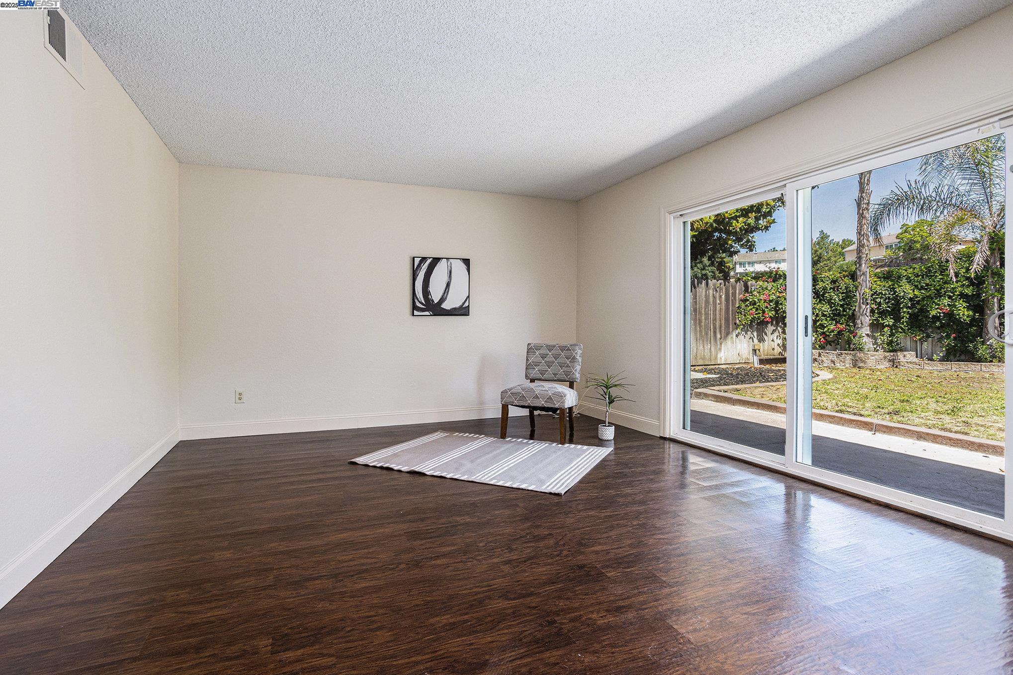 2696 Vista Grande