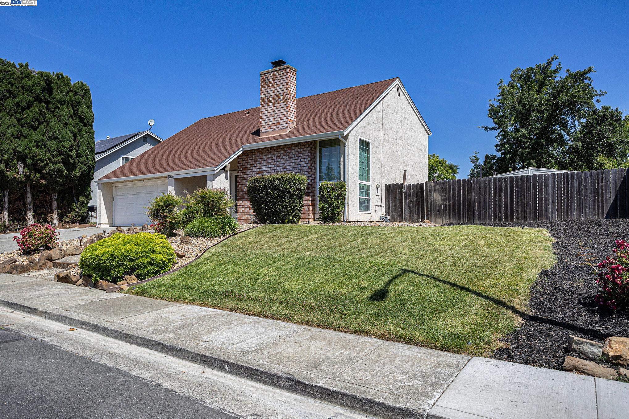 2696 Vista Grande