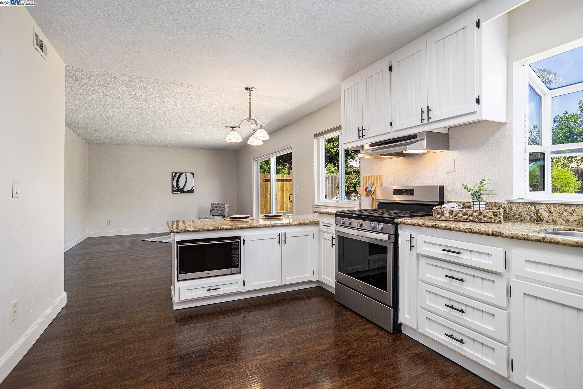 2696 Vista Grande