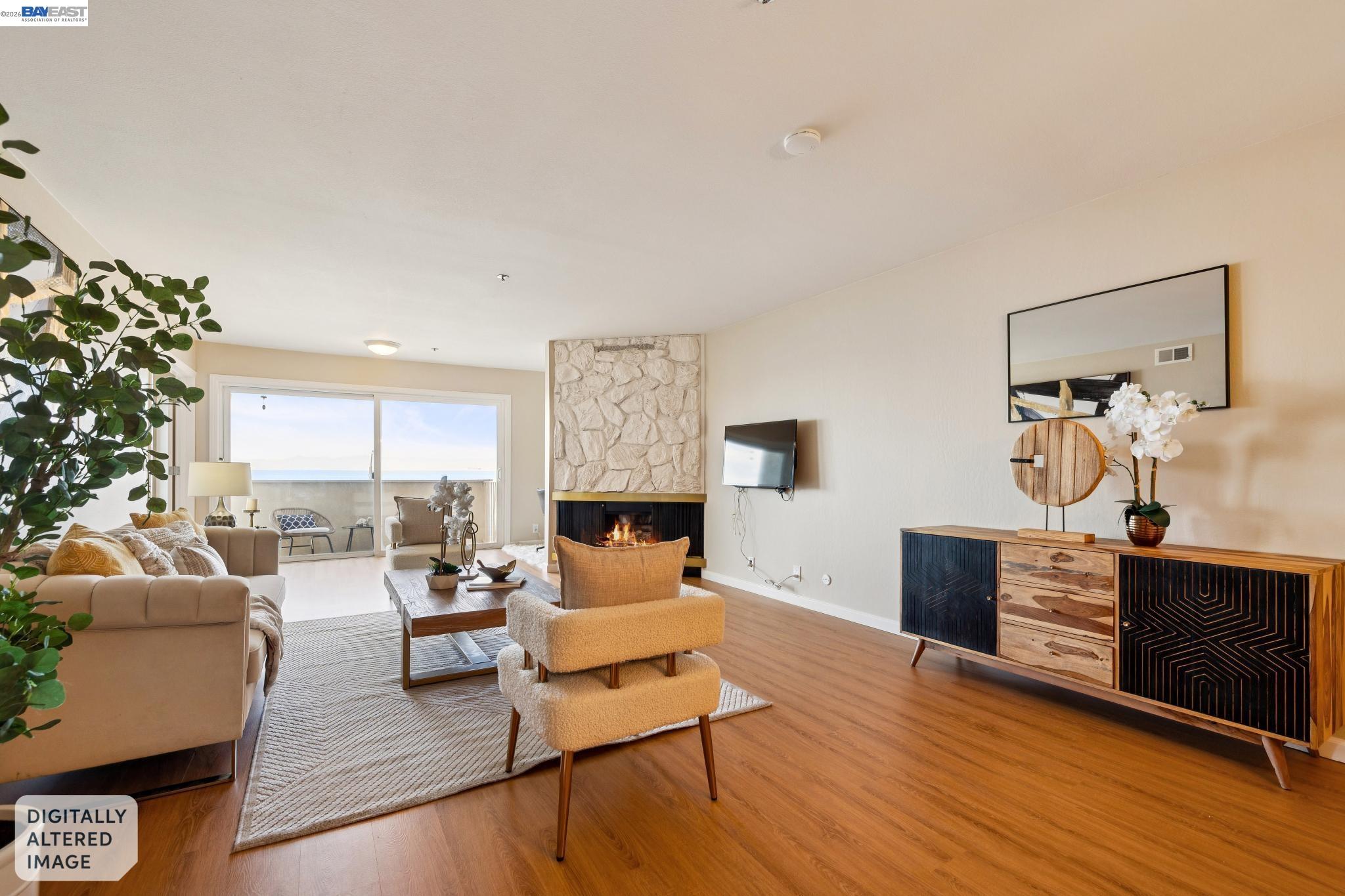 933 Shoreline Drive # 306