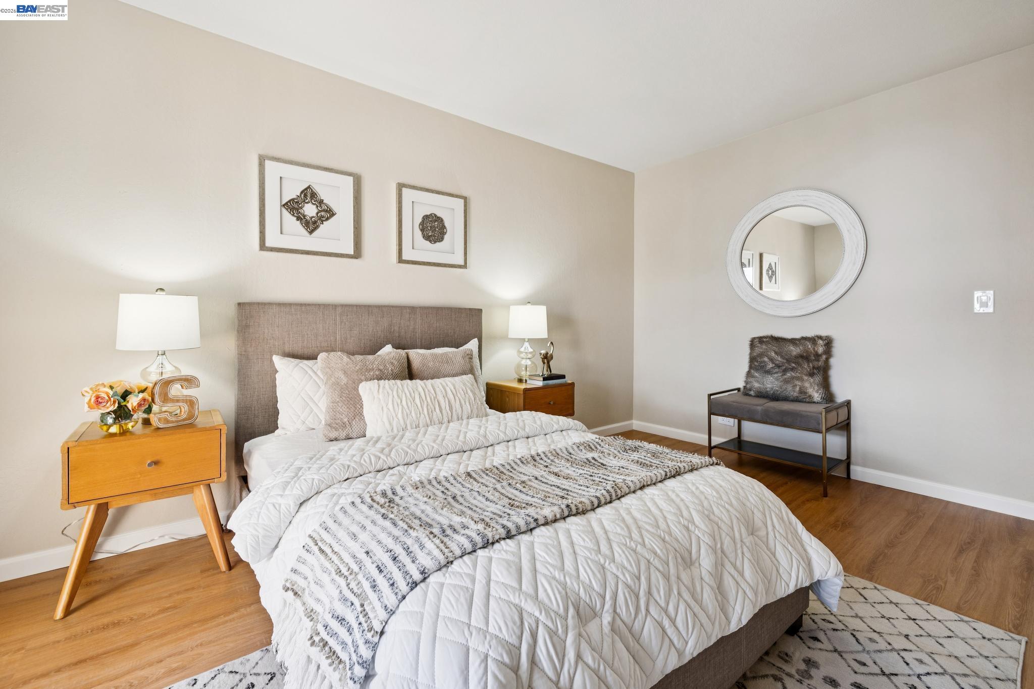 933 Shoreline Drive # 306