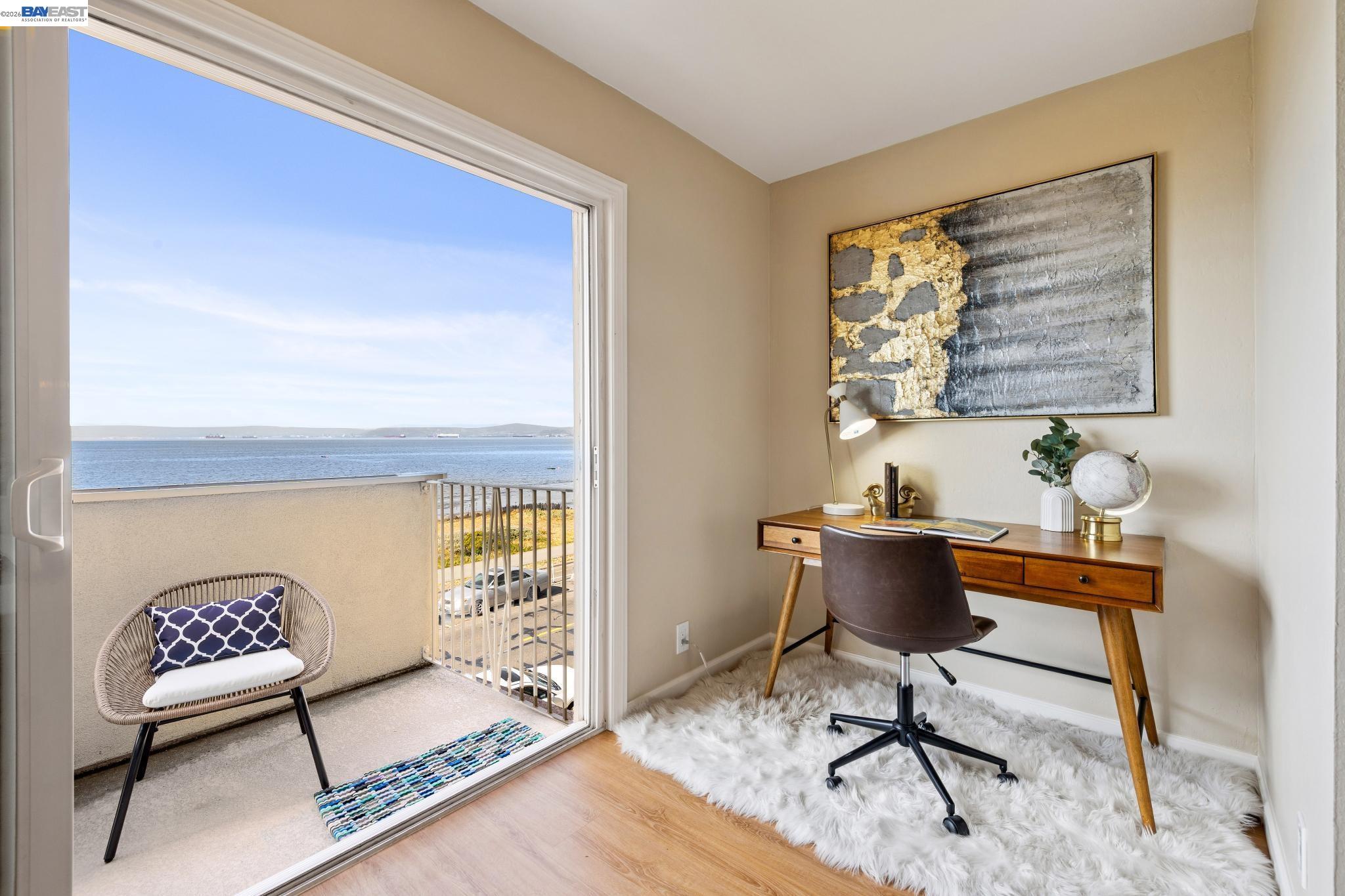 933 Shoreline Drive # 306