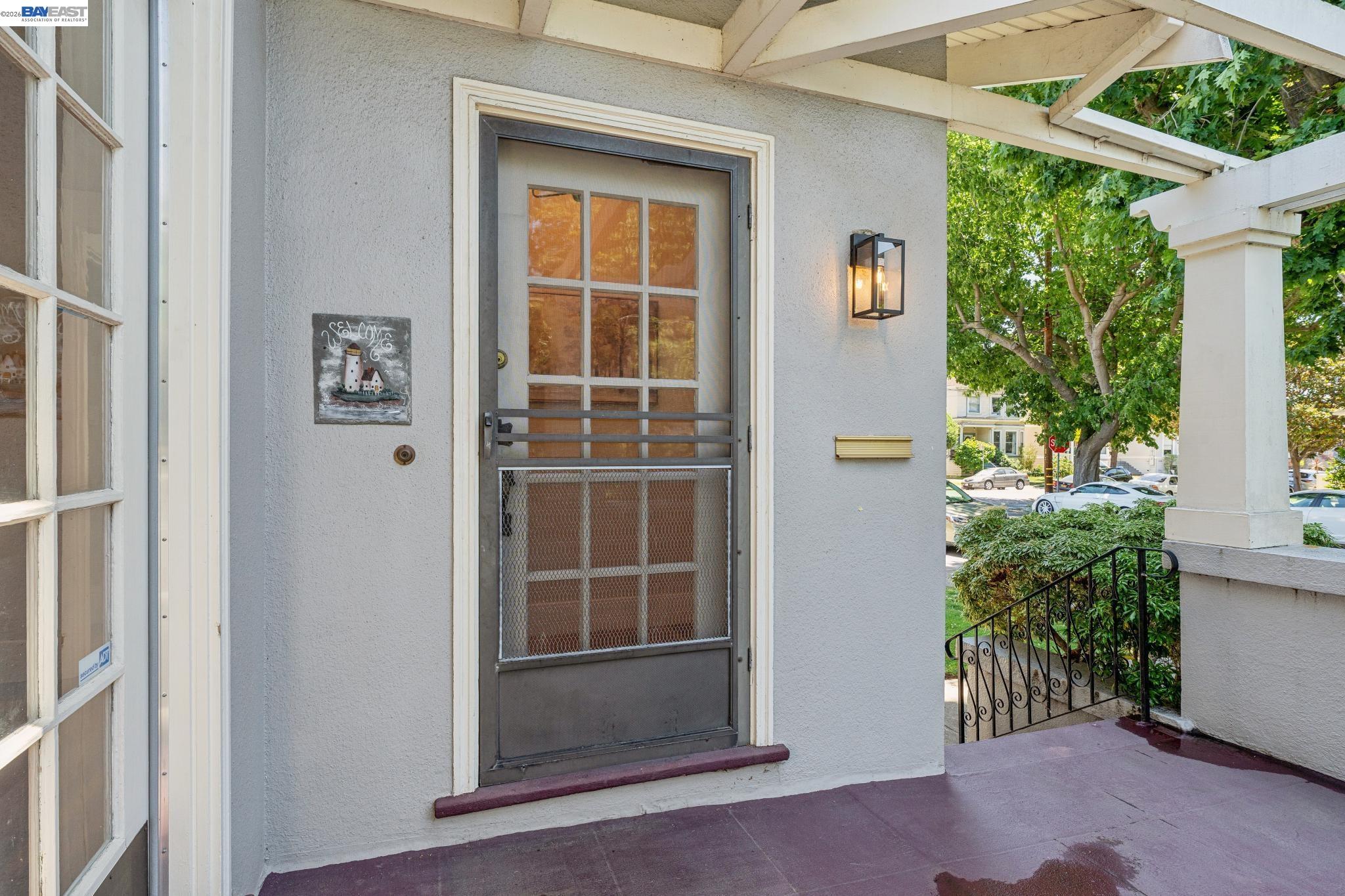 1915 Alameda Ave