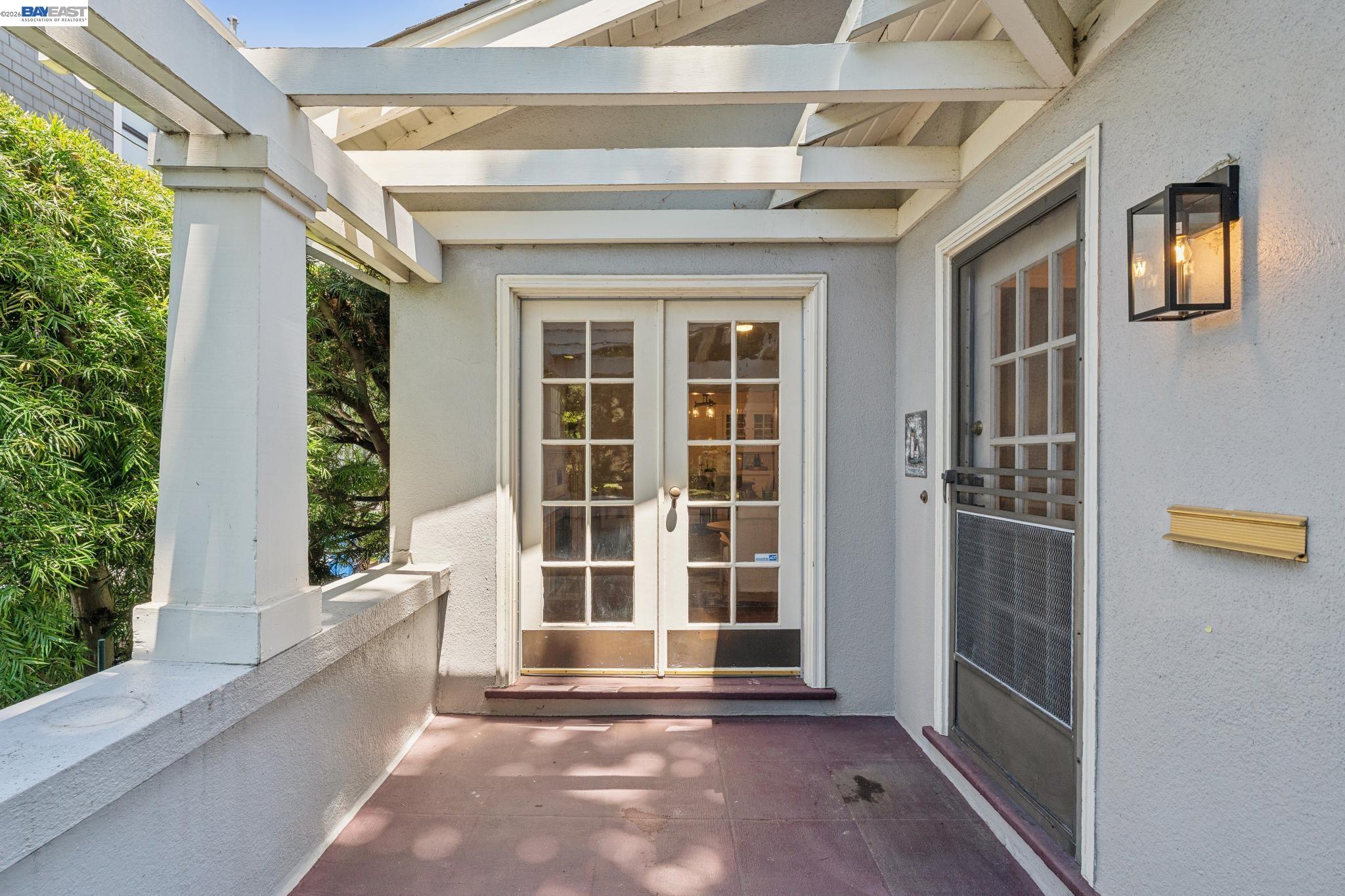 1915 Alameda Ave