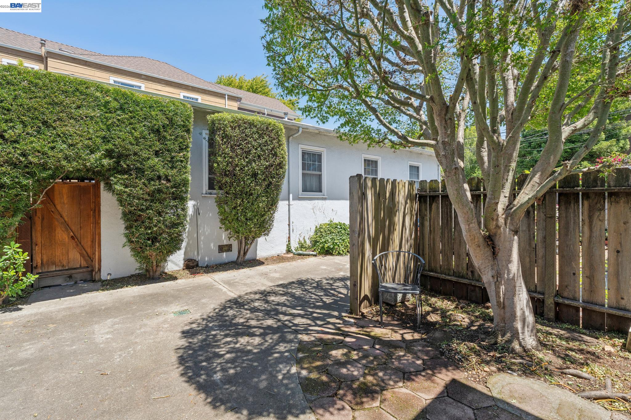 1915 Alameda Ave