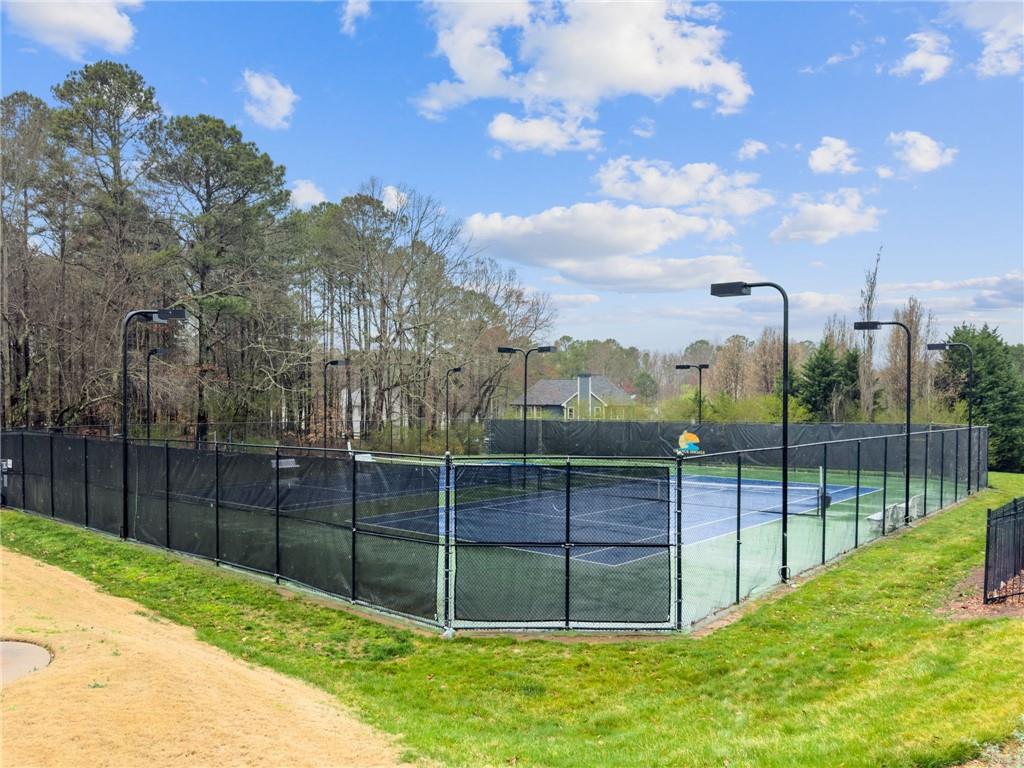 1006 Creek Side Drive