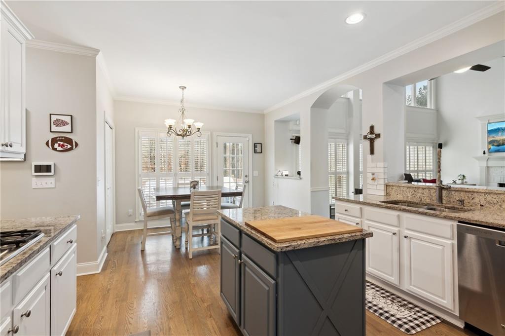 1006 Creek Side Drive