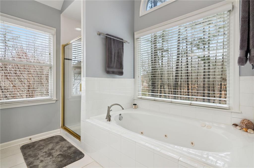 1006 Creek Side Drive