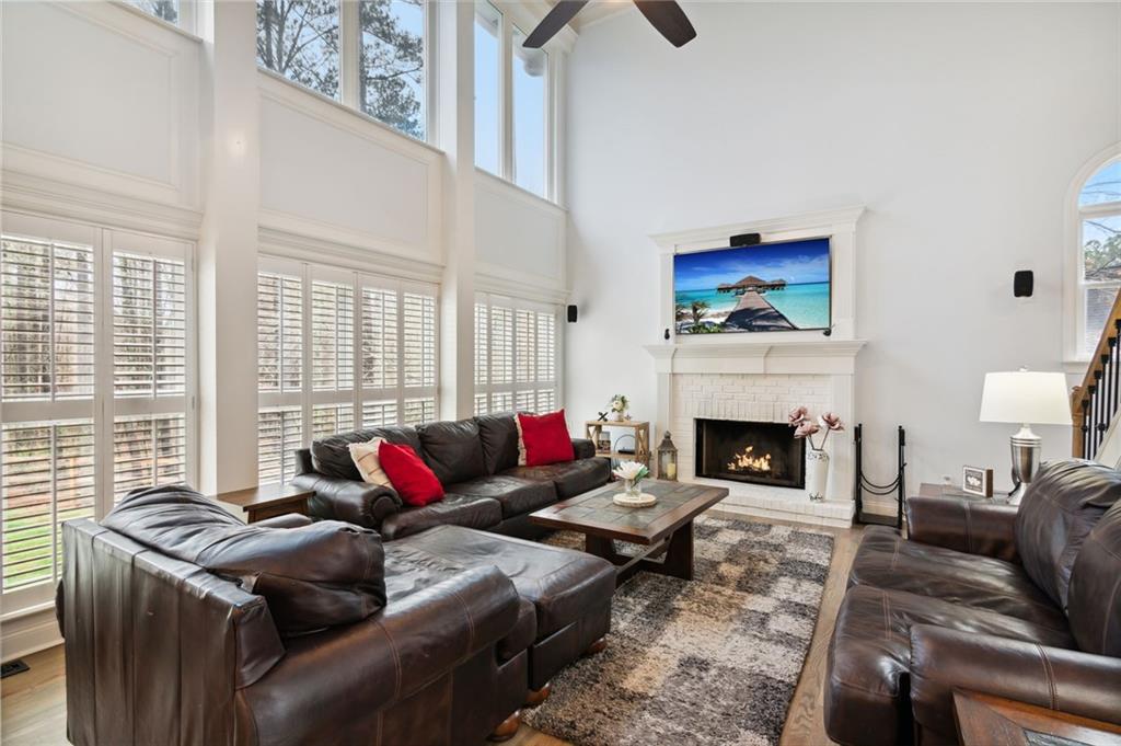 1006 Creek Side Drive