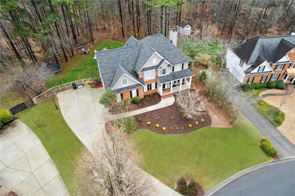 1006 Creek Side Drive