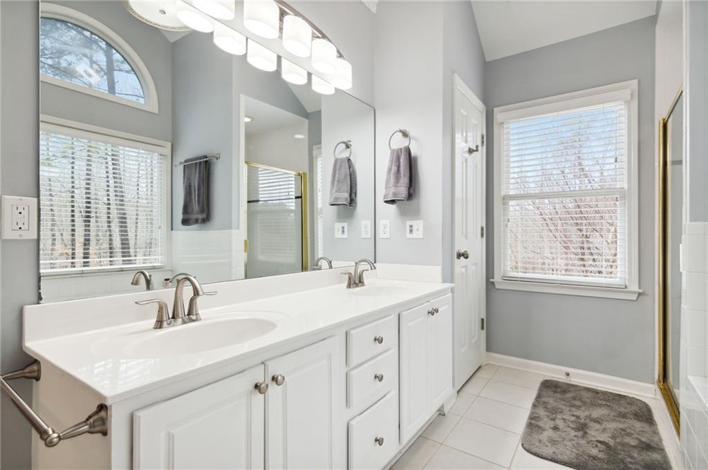 1006 Creek Side Drive