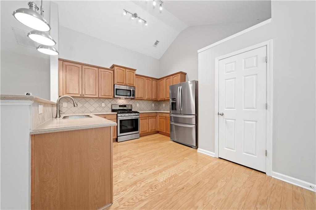 607 Little Shoals Court