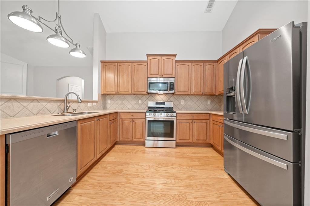 607 Little Shoals Court